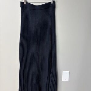 Elegant Arch4 navy blue 100% cashmere Skirt